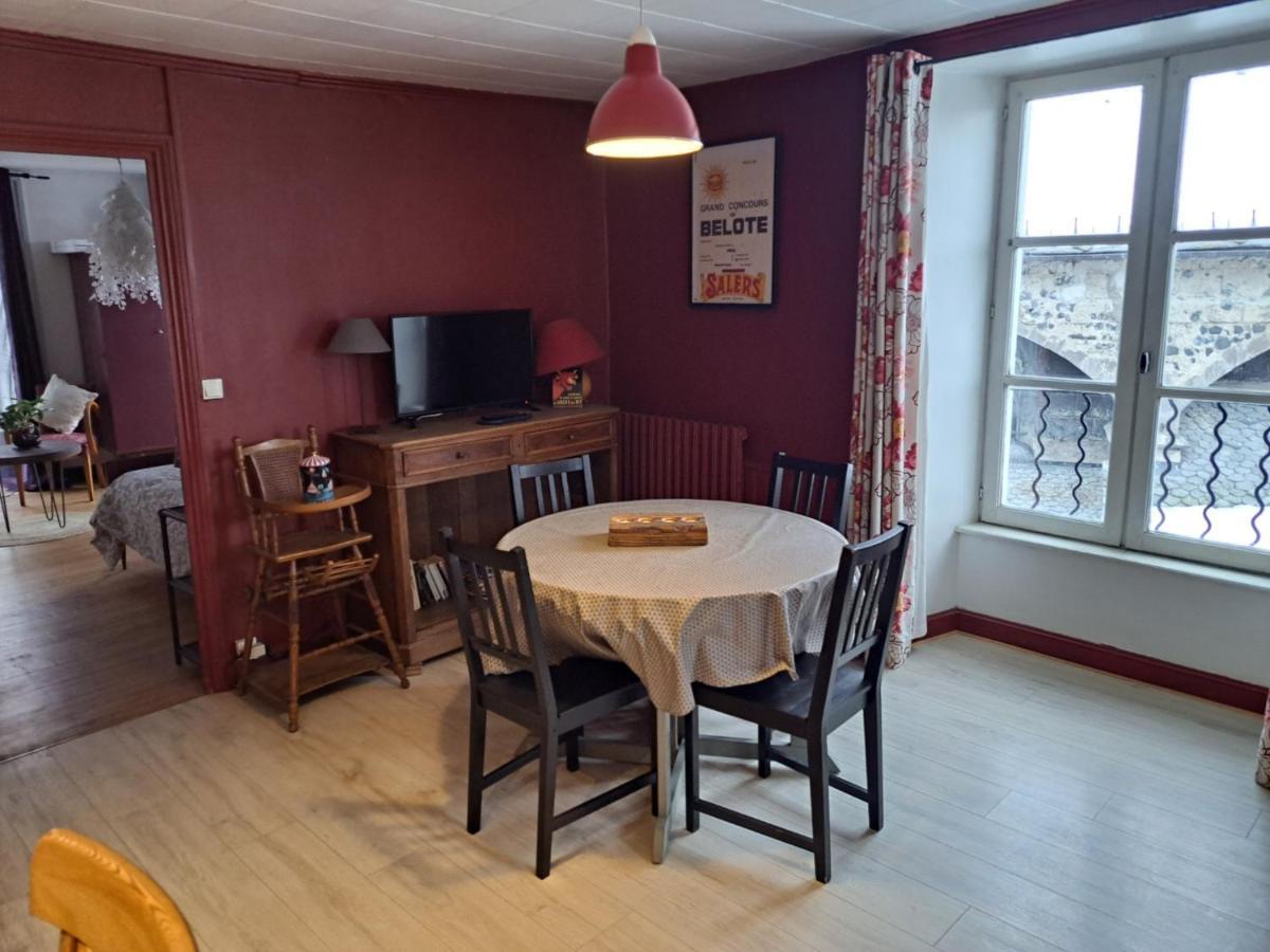 Charmant Appartement Au Coeur Des Volcans D Auvergne 米拉 外观 照片